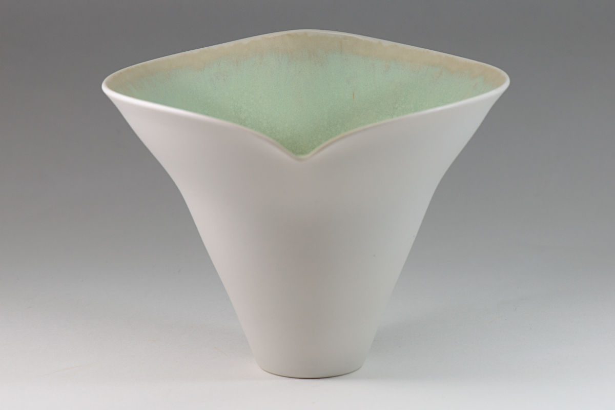 Bifurcate Vase 3