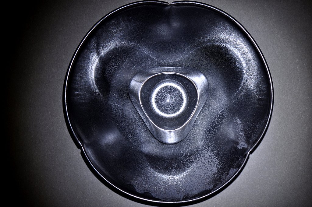 Tenmoku Bowl with Sake Cup Wave